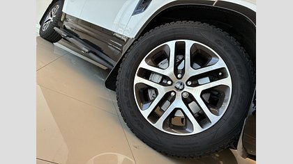 Defender 110 8