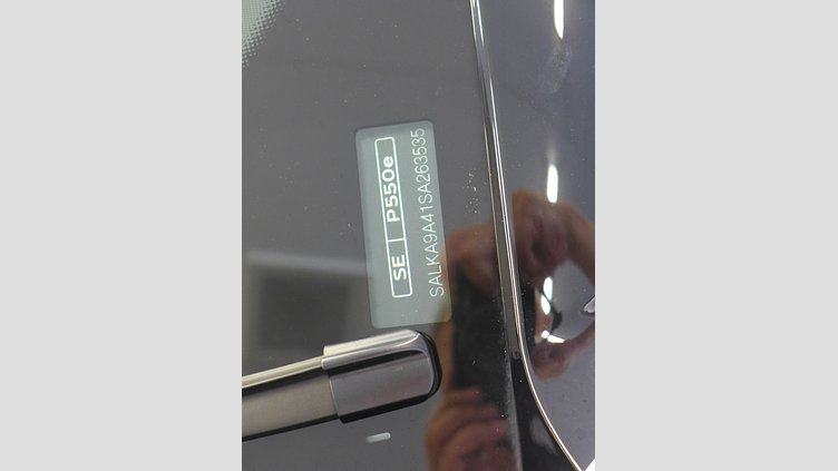 2024 認定中古車 Land Rover Range Rover Ostuni Pearl White 3.0 litre i6 PHEV​ SE 