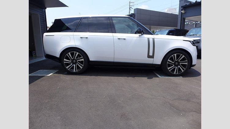 2024 認定中古車 Land Rover Range Rover Ostuni Pearl White 3.0 litre i6 PHEV​ SE 