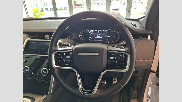 2023 Approved Land Rover Discovery Sport Ostuni Pearl White 2023 Land Rover Discovery Sport D200 Urban Edition in Ostuni Pearl combines a frugal 2.0 turbo diesel

- 2.0L i4 turbo diesel, 147 kW, 430 Nm, 0-100 km/h in 8.6 s, top speed 209 km/h


 2023