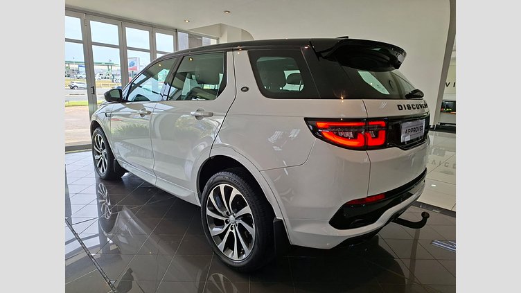 2023 Approved Land Rover Discovery Sport Ostuni Pearl White 2023 Land Rover Discovery Sport D200 Urban Edition in Ostuni Pearl combines a frugal 2.0 turbo diesel

- 2.0L i4 turbo diesel, 147 kW, 430 Nm, 0-100 km/h in 8.6 s, top speed 209 km/h


 2023