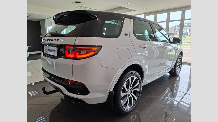 2023 Approved Land Rover Discovery Sport Ostuni Pearl White 2023 Land Rover Discovery Sport D200 Urban Edition in Ostuni Pearl combines a frugal 2.0 turbo diesel

- 2.0L i4 turbo diesel, 147 kW, 430 Nm, 0-100 km/h in 8.6 s, top speed 209 km/h


 2023