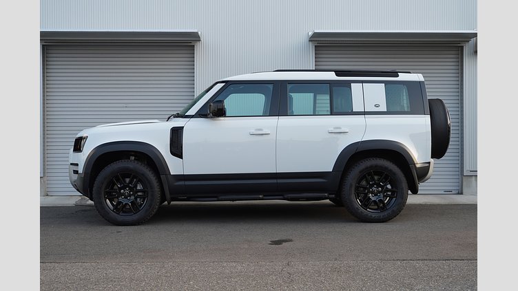 2024 認定中古車 Land Rover Defender 110 フジホワイト D300 AWD（AT） S
