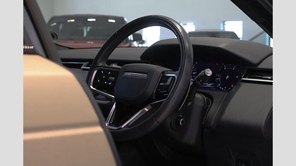 Range Rover Velar 17