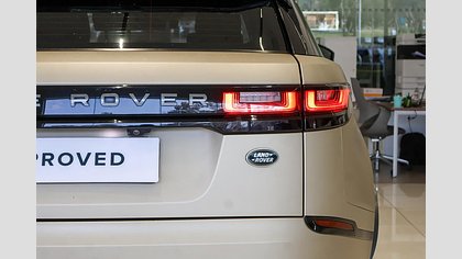 Range Rover Velar 16