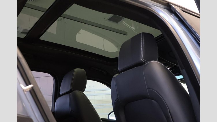 2023 Approved Land Rover Range Rover Velar Varesina Blue D300 D300 R-Dynamic SE