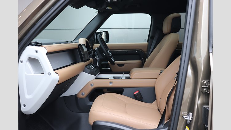 2024 認定中古車 Land Rover Defender 110 ゴンドワナストーン D350 ディーゼルマイルドハイブリッド X-Dynamic HSE