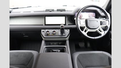 Defender 110 3