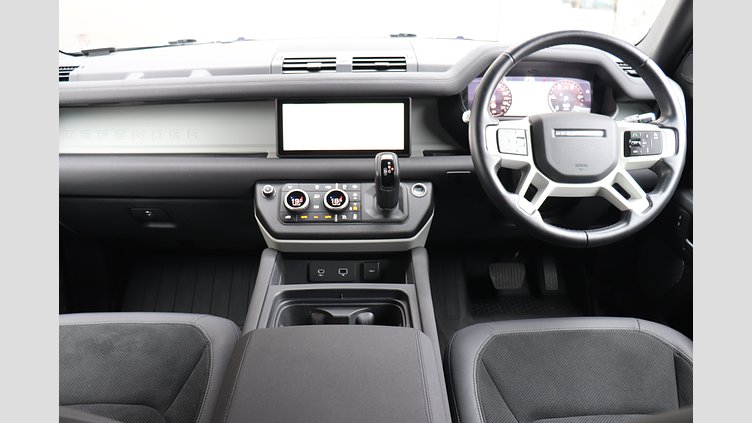 2021 認定中古車 Land Rover Defender 110 サントリーニブラック D300 AWD（AT） S