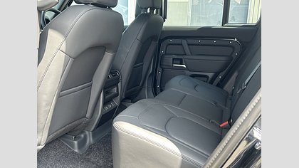 Defender 110 4