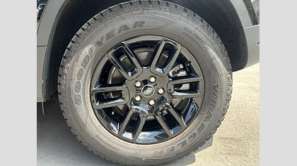 Defender 110 8