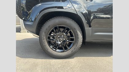 Defender 110 17