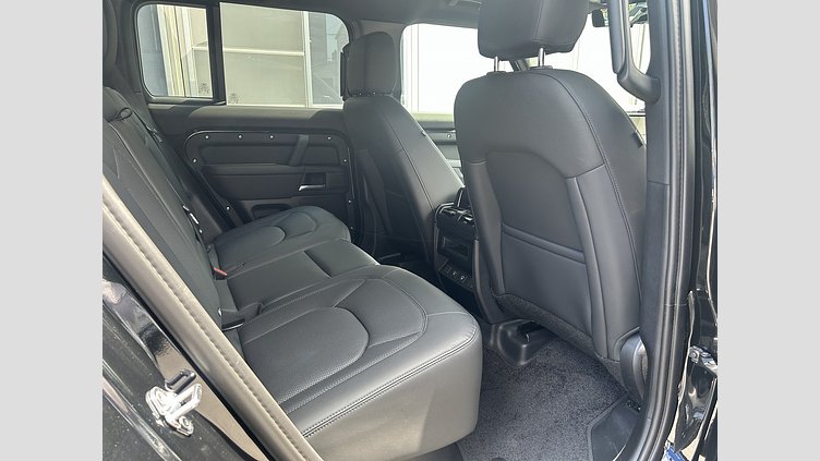 2025 認定中古車 Land Rover Defender 110 サントリーニブラック D350 ディーゼルマイルドハイブリッド S