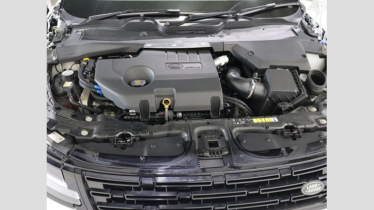2024 認定中古車 Land Rover Range Rover Evoque Ostuni Pearl White 2.0 litre i4D​ S D200