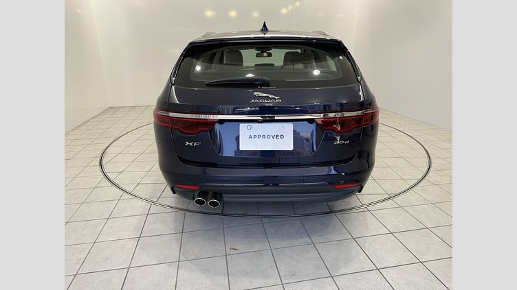 2018 認定中古車 Jaguar XF Loire Blue 2.0diesel スポーツブレイク　プレステージ　20ｄ