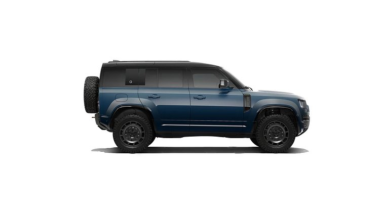 2026 New Land Rover Defender OCTA Sargasso Blue P635 Petrol V8 Mild Hybrid OCTA