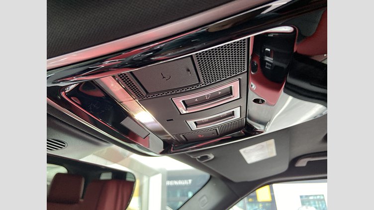 2020 JAZDENÉ VOZIDLÁ Land Rover Range Rover Sport Yulong White 3.0D SDV6 306 PS AWD Auto                                    HSE Dynamic