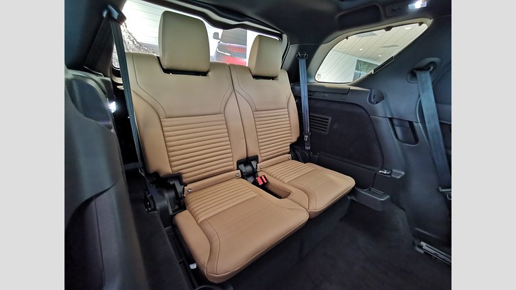 2024 認定中古車 Land Rover Discovery サントリーニブラック D300マイルドハイブリッド（ディーゼル） スタンダードホイールベース Dynamic HSE
