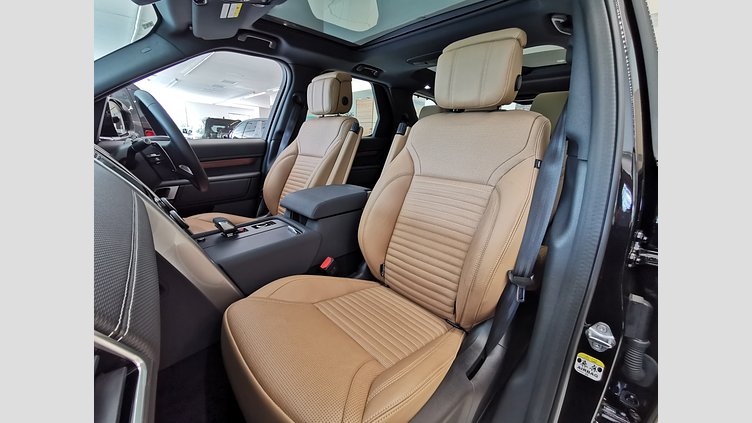 2024 認定中古車 Land Rover Discovery サントリーニブラック D300マイルドハイブリッド（ディーゼル） スタンダードホイールベース Dynamic HSE