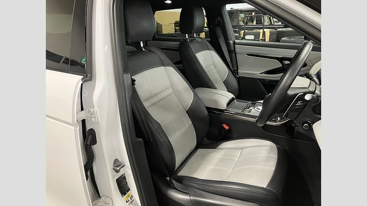 2023 認定中古車 Land Rover Range Rover Evoque オストゥーニパールホワイト(取り扱いの有無については、正規ディーラーにお問い合わせください。) D200 AWD（オートマチック）MHEV R-DYNAMIC SE