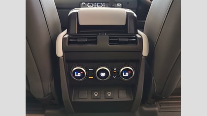 Defender 110 21