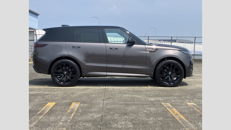 2025 認定中古車 Land Rover Range Rover Sport シャラントグレイ D300マイルドハイブリッド スタンダードホイールベース Autobiography
