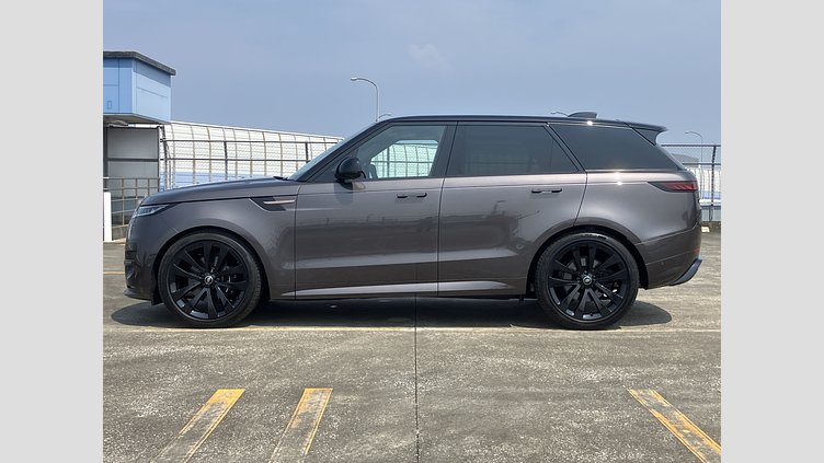 2025 認定中古車 Land Rover Range Rover Sport シャラントグレイ D300マイルドハイブリッド スタンダードホイールベース Autobiography
