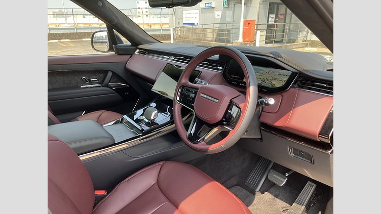 2025 認定中古車 Land Rover Range Rover Sport シャラントグレイ D300マイルドハイブリッド スタンダードホイールベース Autobiography