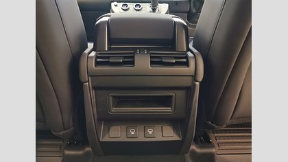 Defender 110 19