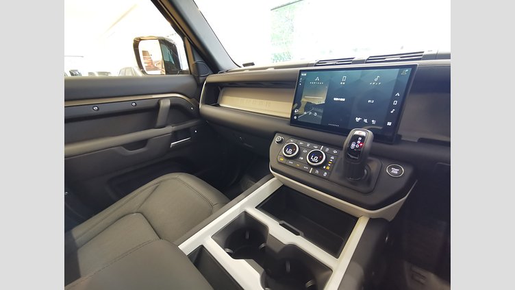 2025 認定中古車 Land Rover Defender 110 ゴンドワナストーン D350 ディーゼルマイルドハイブリッド S