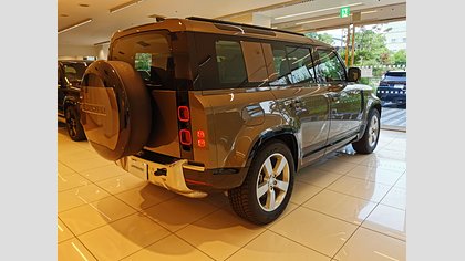 Defender 110 13