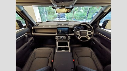 Defender 110 3