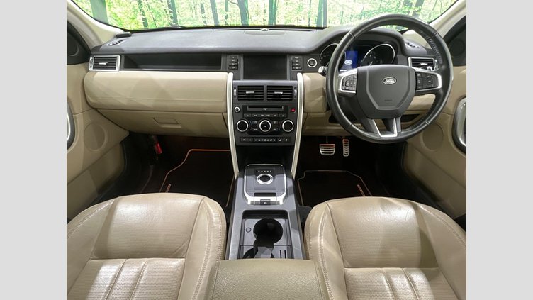 2016 認定中古車 Land Rover Discovery Sport Yulong White 2.0 litre Si4 Petrol HSE