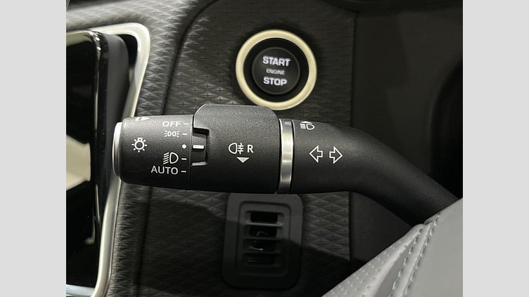 2023 認定中古車 Land Rover Range Rover Velar Santorini Black 2.0 litre i4D​ R-DYNAMIC Ｓ