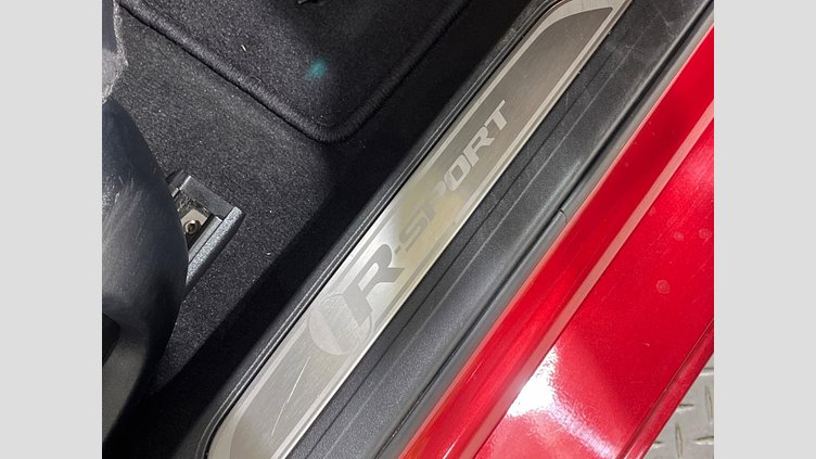 2017 認定中古車 Jaguar XE Firenze Red ディーゼル　D180 R-SPORTS