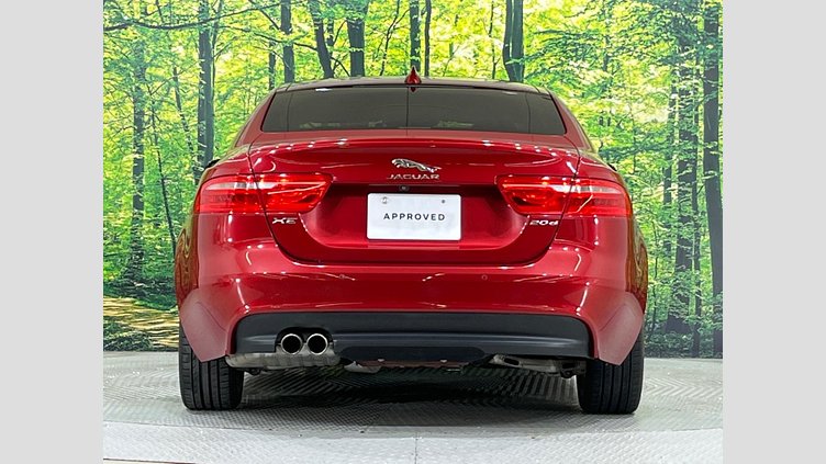 2017 認定中古車 Jaguar XE Firenze Red ディーゼル　D180 R-SPORTS