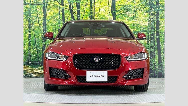 2017 認定中古車 Jaguar XE Firenze Red ディーゼル　D180 R-SPORTS