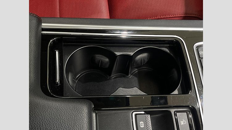 2017 認定中古車 Jaguar XE Firenze Red ディーゼル　D180 R-SPORTS