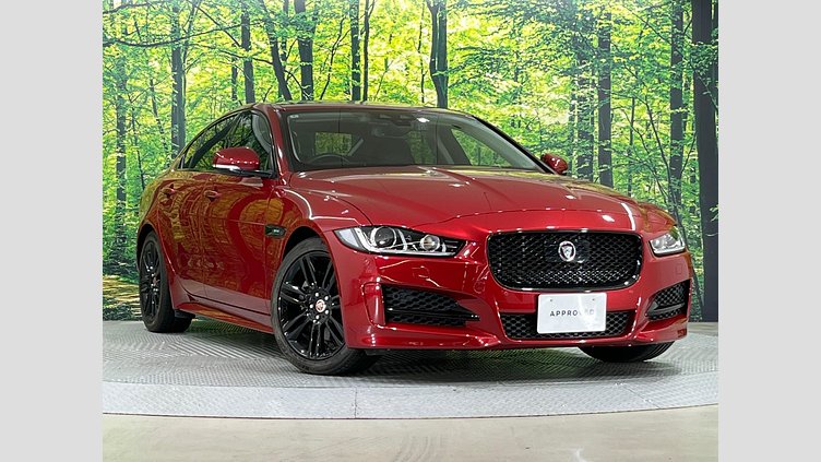 2017 認定中古車 Jaguar XE Firenze Red ディーゼル　D180 R-SPORTS