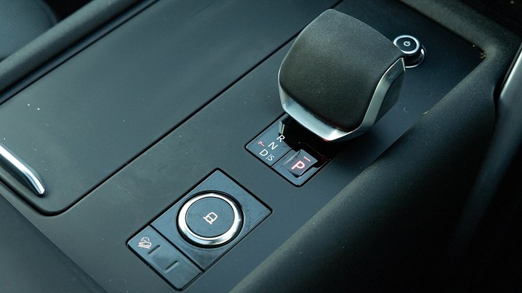 2026 Approved Land Rover Discovery Varesine Blue D350 Dynamic HSE