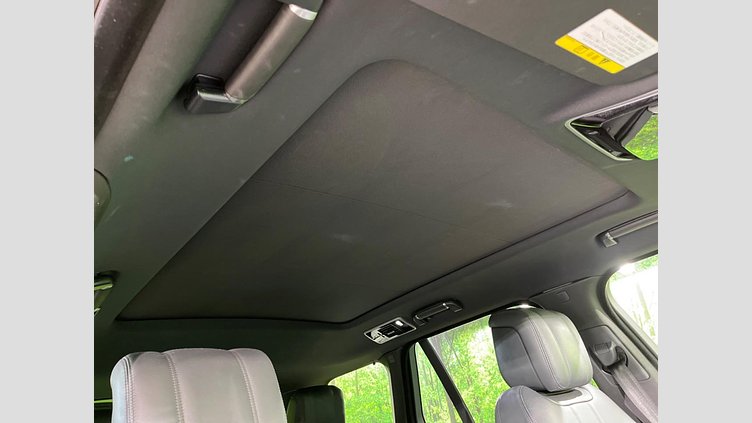 2021 認定中古車 Land Rover Range Rover サントリーニブラック 3.0リッターV6 258PS ディーゼル スタンダードホイールベース VOGUE