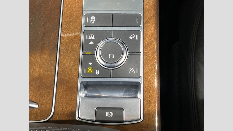 2021 認定中古車 Land Rover Range Rover サントリーニブラック 3.0リッターV6 258PS ディーゼル スタンダードホイールベース VOGUE