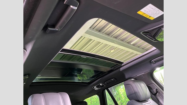 2021 認定中古車 Land Rover Range Rover サントリーニブラック 3.0リッターV6 258PS ディーゼル スタンダードホイールベース VOGUE