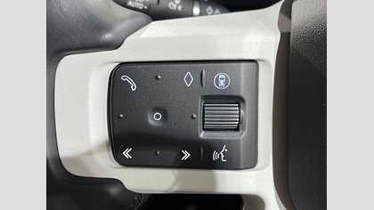 Defender 110 37