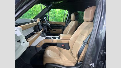 Defender 110 2