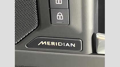 Defender 110 16