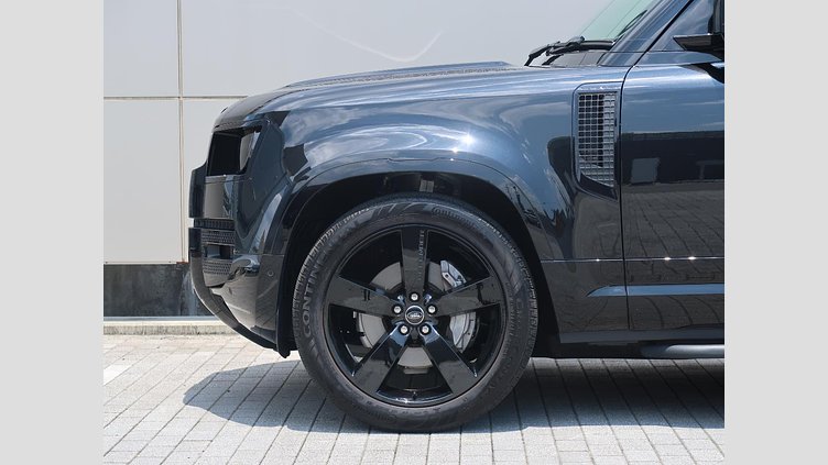 2025 認定中古車 Land Rover Defender 110 サントリーニブラック D350 ディーゼルマイルドハイブリッド X-Dynamic HSE