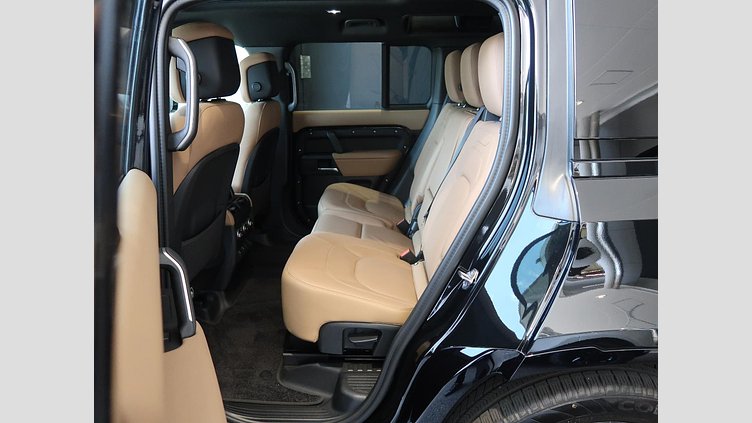 2025 認定中古車 Land Rover Defender 110 サントリーニブラック D350 ディーゼルマイルドハイブリッド X-Dynamic HSE