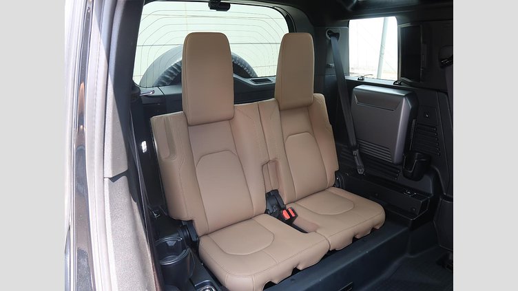 2025 認定中古車 Land Rover Defender 110 サントリーニブラック D350 ディーゼルマイルドハイブリッド X-Dynamic HSE