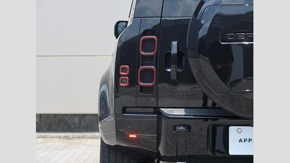 Defender 110 74